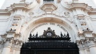 Defensoría pide a la Fiscalía abrir investigación contra joven que dijo insultos racistas en bus de transporte público