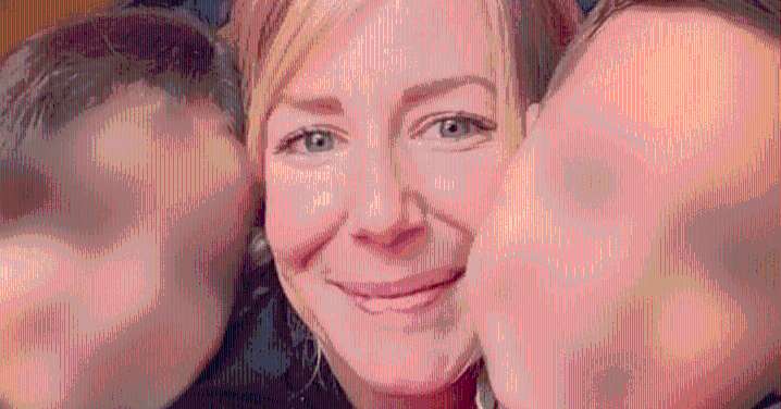 Sally Faulkner reunites with her children after 10 years.