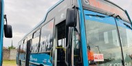 Encontraron un arma reglamentaria en un colectivo de Rosario: estaba con el cartucho y 17 municiones intactas