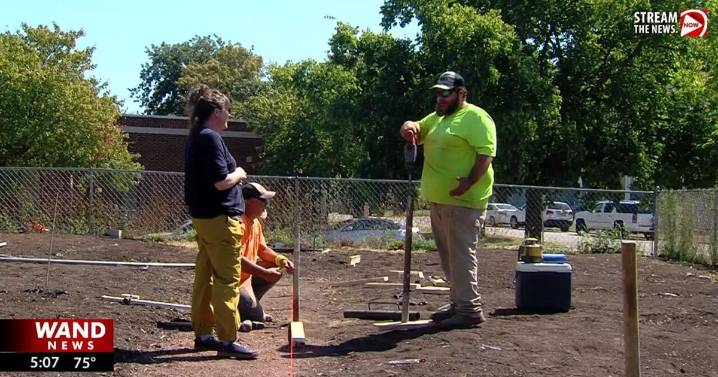 New greenhouse to grow opportunities for Champaign students