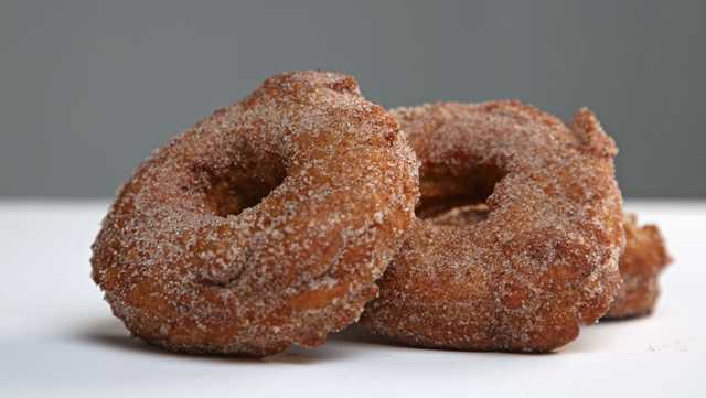 KETV's guide to apple cider donuts around Omaha area