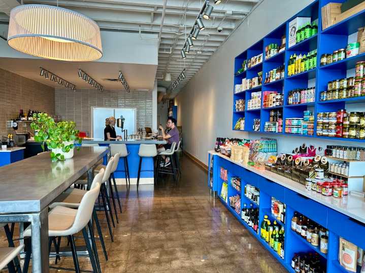 New wine bar debuts at St. Louis Park liquor store and market