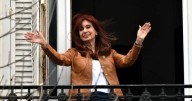 El kirchnerismo se movilizó a 100 días del arresto domiciliario de Cristina: así fue el saludo desde San José 1111