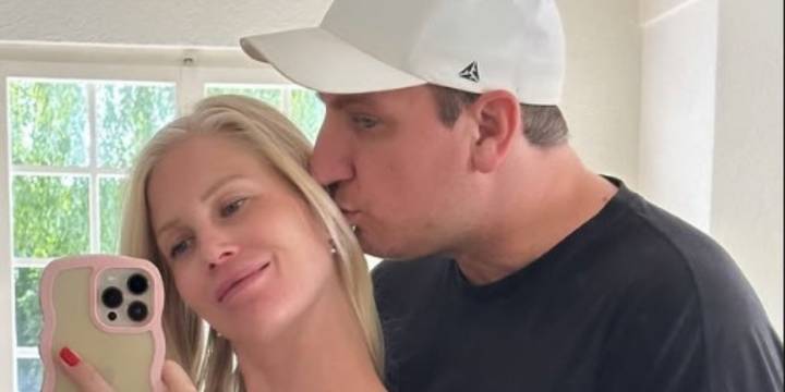 Maxi López y Daniela Christiansson le pusieron fin al misterio y revelaron el sexo del bebé que esperan
