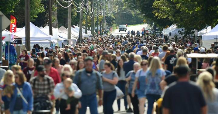 Autumn showcase: AppleUmpkin draws thousands to Wyoming