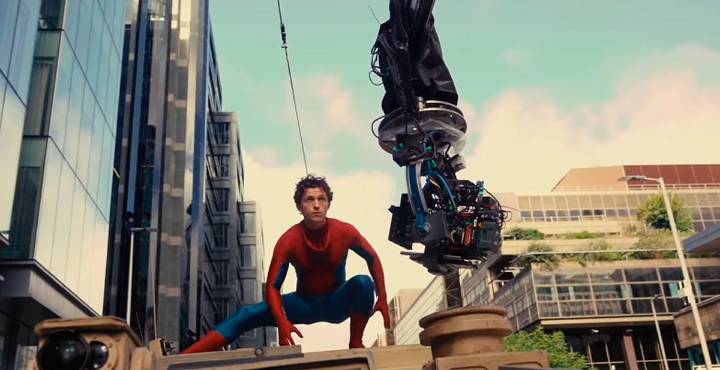 Tom Holland se recupera tras accidente en set de Spider