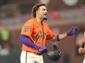 Deadspin | Giants grab early 5-run lead, coast past lowly Rockies