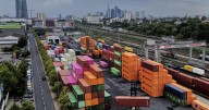 Trump to place import taxes on drugs, home furnishings and heavy trucks