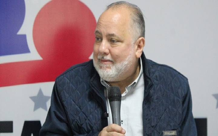 Defensoría pide avalar derechos de personas con discapacidad auditiva