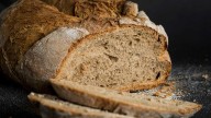 Ni plástico ni telas: el truco más fácil de un panadero para conservar el pan fresco más de dos días