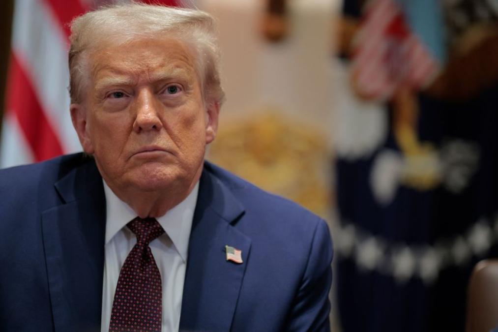 Trump anuncia operación militar contra buque de drogas venezolano