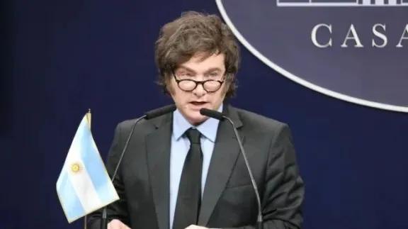 Tras la derrota electoral, Milei conformará una mesa política con funcionarios propios y una de diálogo con los gobernadores