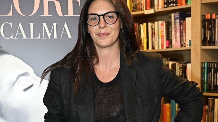El reproche de Laura Matamoros a Carlo Costanzia en la presentación de las memorias de Mar Flores: "Cada uno al final sabe cuándo tiene que estar"
