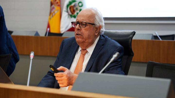 Julio Velarde: un debate electoral lleno de ataques genera impacto negativo en inversión