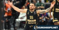 Mike James edges Olympiacos in overtime