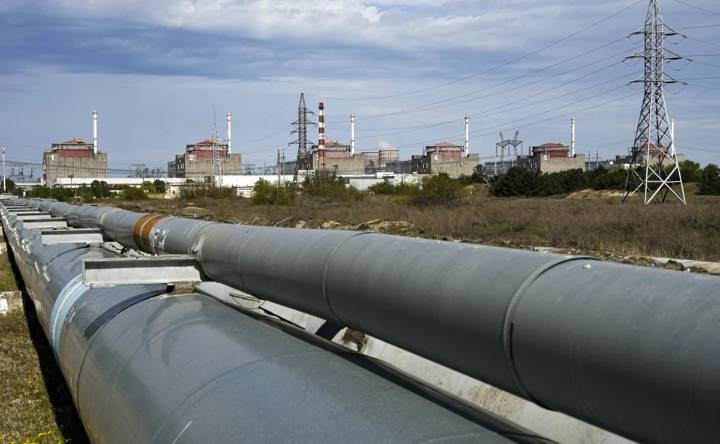 Ucrania acusa a Rusia de haber desconectado la central nuclear de Zaporiyia de la red eléctrica