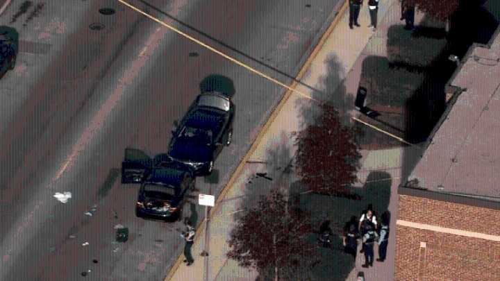 Berwyn police urge drivers to avoid area of Lincoln Middle School