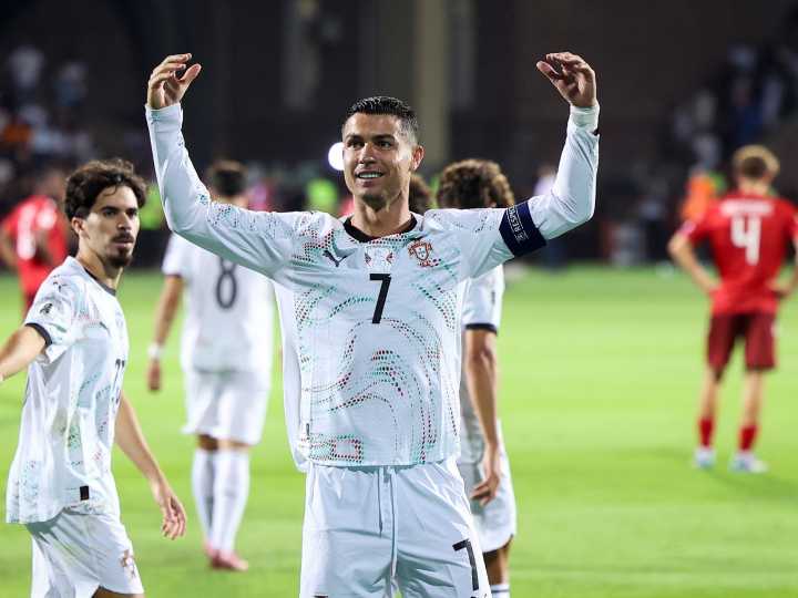 Cristiano Ronaldo metió un doblete para Portugal contra Armenia, superó a Messi y puede romper una marca histórica en Eliminatorias