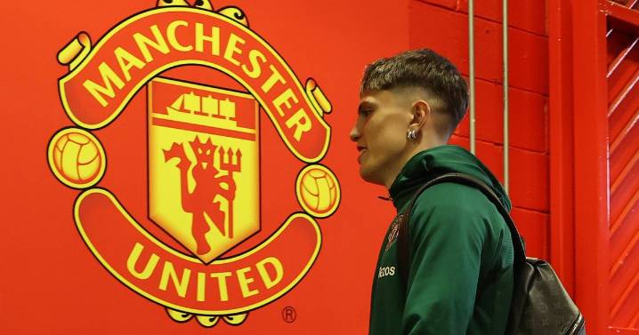 Alejandro Garnacho's response to taunt at Old Trafford and fan clash before new Man United low
