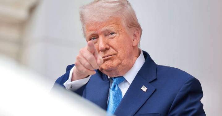 Trump redefine el capitalismo "yanqui" con inversiones estatales en empresas estratégicas
