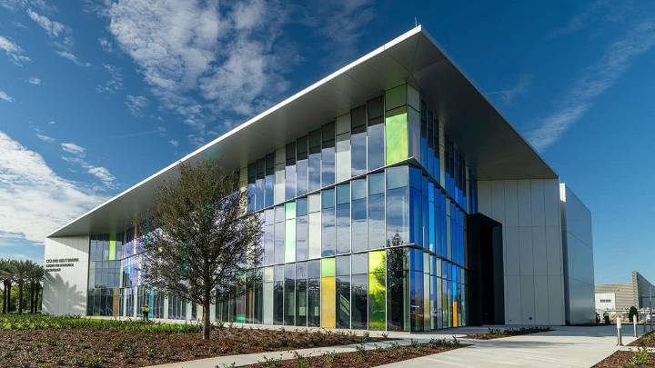Boeing opens new engineering center at Embry