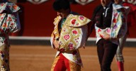 Emilio de Justo, Juan Ortega y Roca Rey inauguran el cartel de figuras en la feria de Salamanca: la corrida de Garcigrande en imágenes