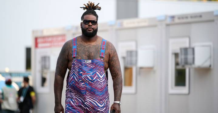 Buffalo Bills elevate defensive tackle Jordan Phillips from practice squad