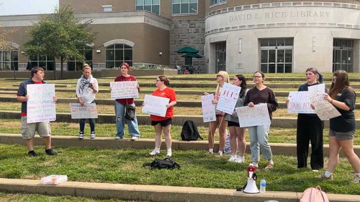 USI students protest recent gun violence across Tri