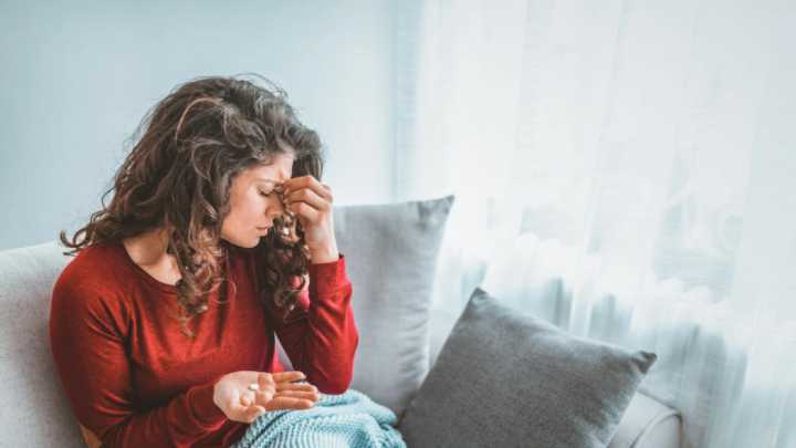 Un médico de Cantabria explica el mejor remedio para la migraña: "Puede ayudar…"