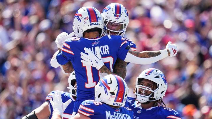 Bills withstand stubborn Saints, improve to 4