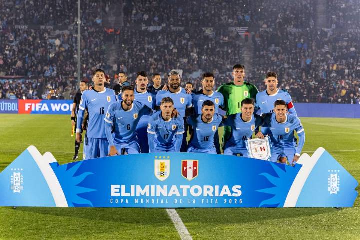 Pese a tener bajas: los cracks de Uruguay que enfrentarán a Chile en la última fecha de Eliminatorias