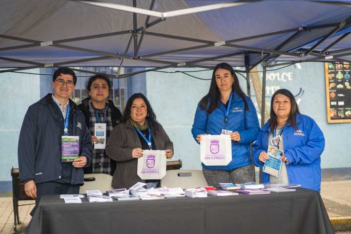Exitosa Feria de Servicios en San Clemente 2025