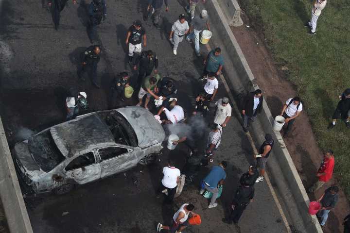 Suben a 13 los decesos por explosión de pipa en Iztapalapa