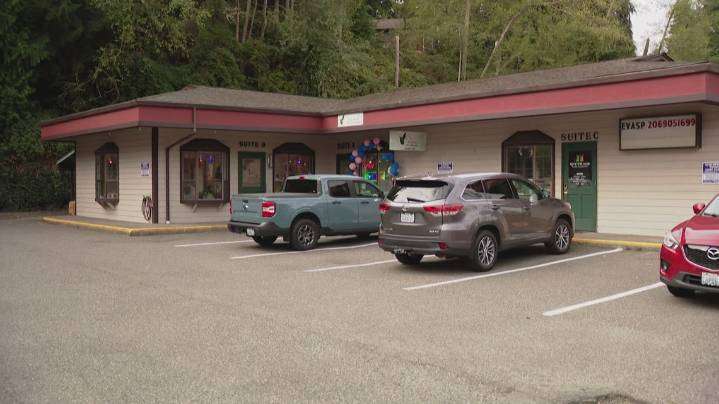 Suspect attacks 2 women at Edmonds massage business