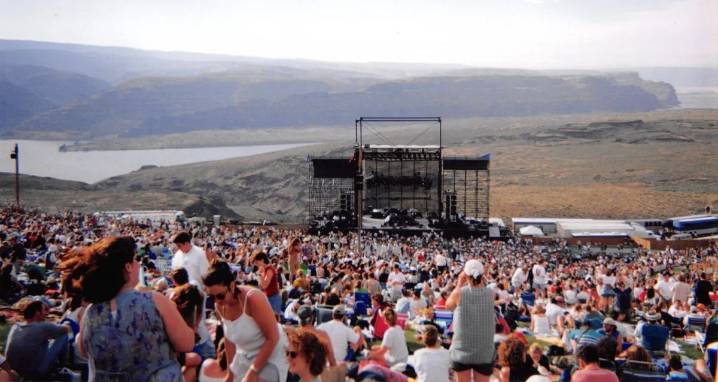 Lilith Fair, The Revolutionary All-Female Music Festival Of The '90s