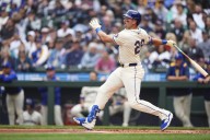 Raleigh hits 54th homer, ties Mantle’s record for most in season by a switch