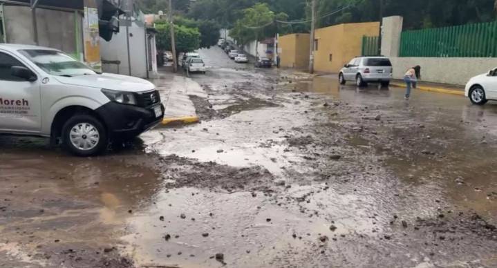 Niño muere arrastrado por la corriente durante lluvias en Culiacán