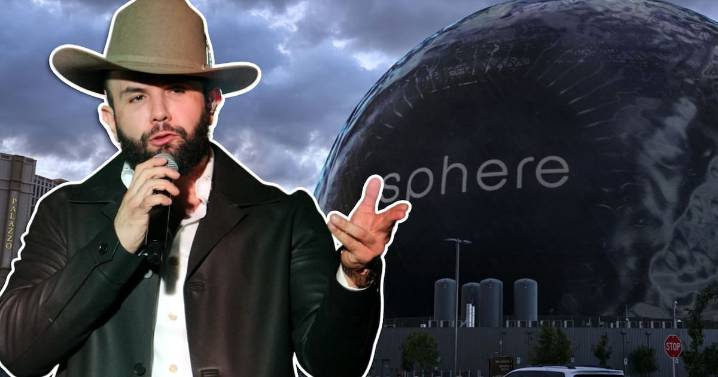 Carín León hace historia como el primer latino que se presentará en la Sphere de las Vegas
