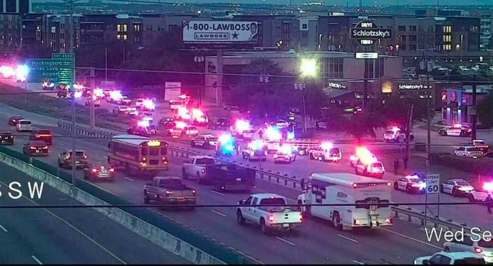 Tiroteo en oficina del ICE en Dallas, Texas, deja al menos tres muertos