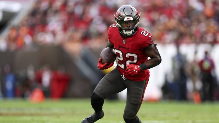 Commanders to sign RB Chase Edmonds to practice squad