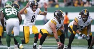 Aaron Rodgers throws 4 TD passes in his Steelers debut, leads 34