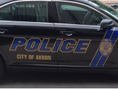One shot in robbery near Akron vape store