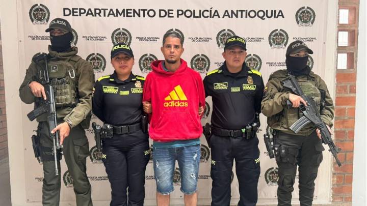 ¿Quién es alias ‘El Gato’? El cabecilla del Clan del Golfo capturado en Antioquia y buscado por la Interpol