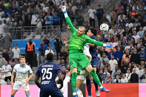 Error de Chevalier suscita más dudas sobre si el PSG debió vender a Donnarumma