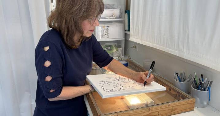 Art By Weeze uses painting to make a difference in the community