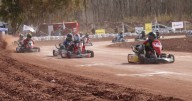 Karting con caja: dieron espectáculo en Rincón de los Sauces y Héctor Álvarez tuvo su homenaje