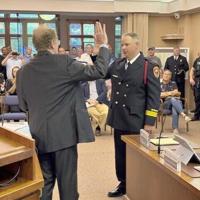 Solon swears in new police chief, new fire chief