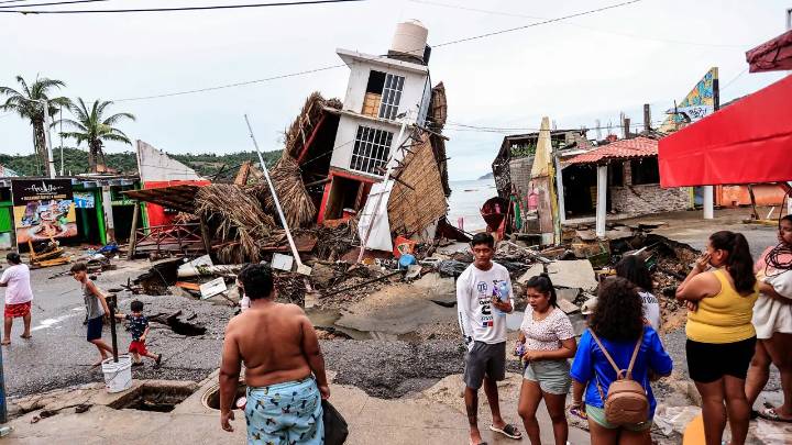 ‘Aquí en el olvido’, el lamento un año después del huracán John en Acapulco