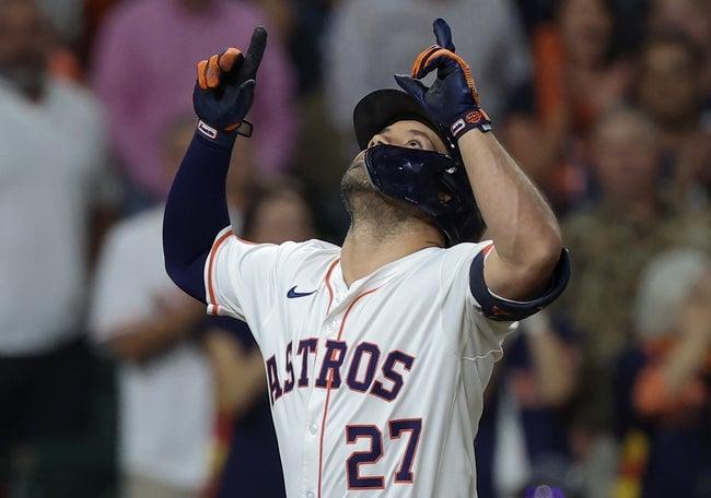 Deadspin | Astros take season series from Rangers, move back atop AL West