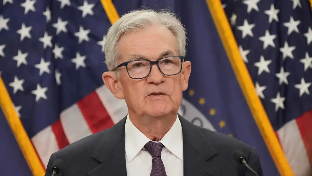 Powell de la Fed cita el debilitamiento del mercado laboral como motivo del recorte de las tasas de interés
